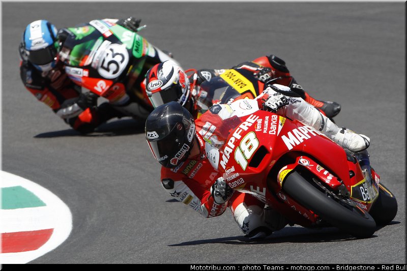 moto2_0063_italie_mugello_2011