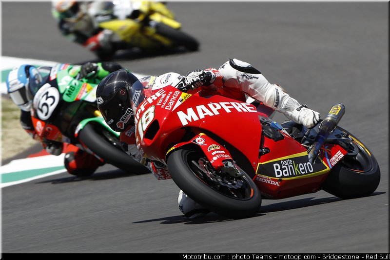 moto2_0064_italie_mugello_2011