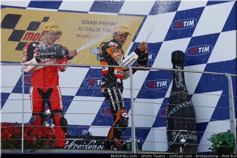 moto2_0075_italie_mugello_2011