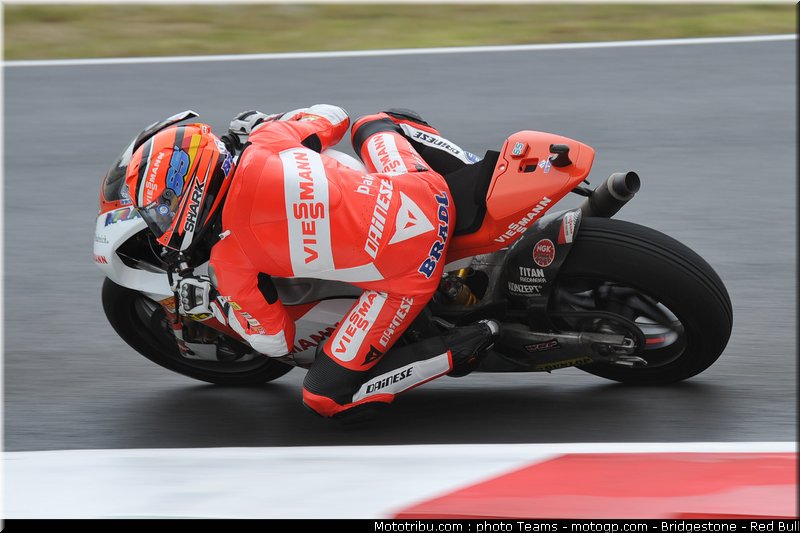 moto2_bradl_0015_italie_mugello_2011