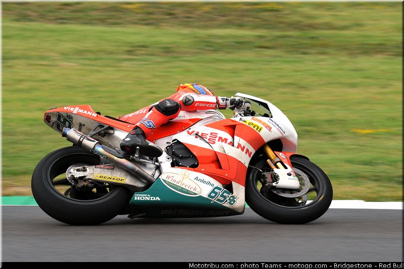 moto2_bradl_0017_italie_mugello_2011