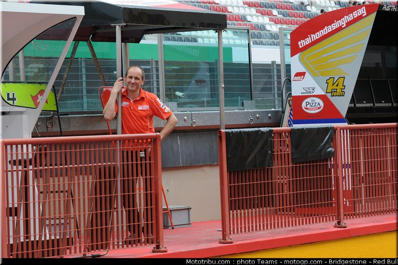 moto2_bradl_0026_italie_mugello_2011