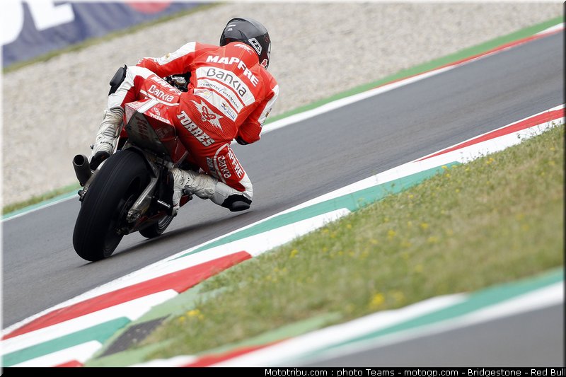 moto2_fores_0006_italie_mugello_2011