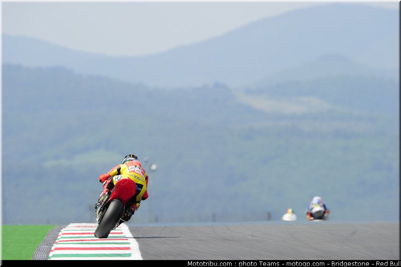 moto2_simeon_0011_italie_mugello_2011