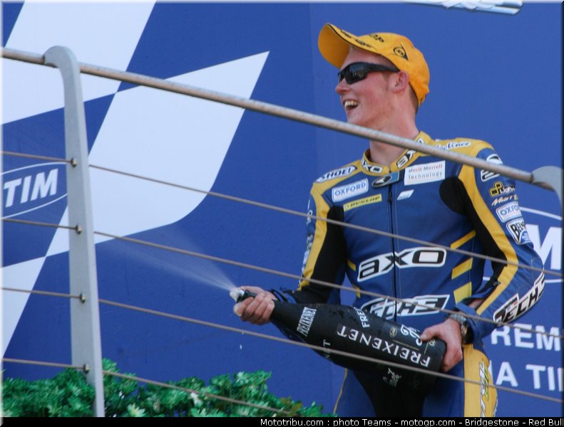 moto2_smith_0018_italie_mugello_2011