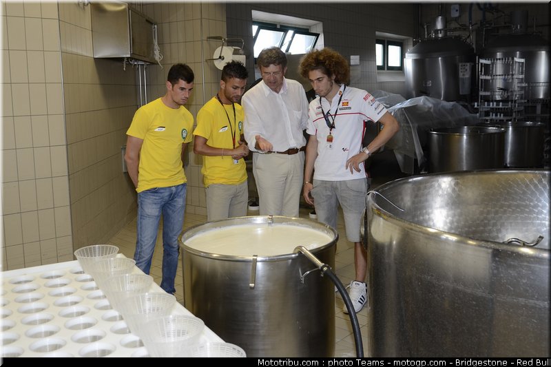 motogp_ambiance_0002_italie_mugello_2011