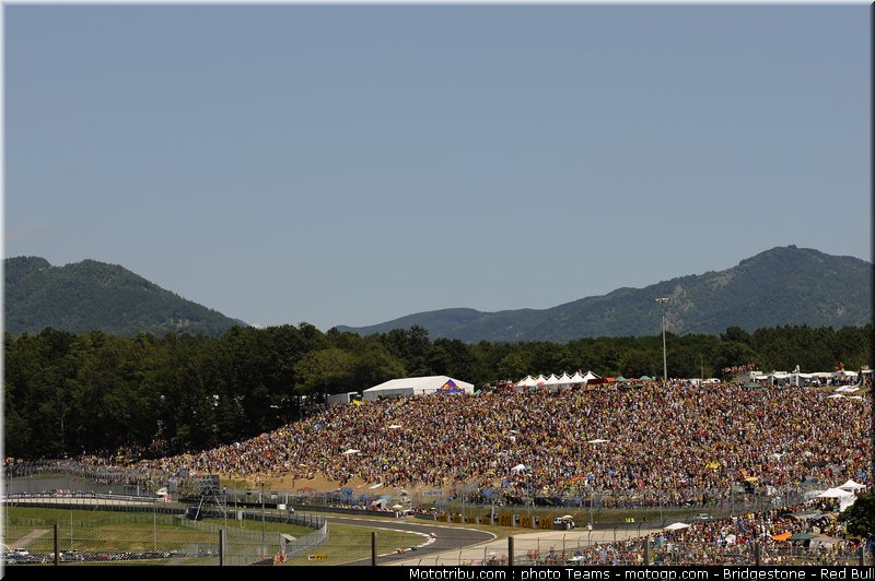 motogp_ambiance_0018_italie_mugello_2011