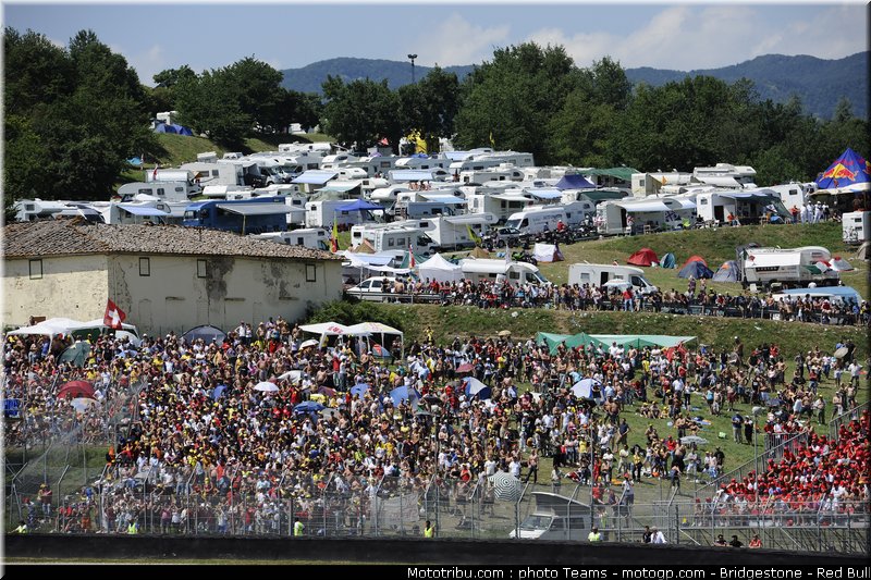 motogp_ambiance_0019_italie_mugello_2011