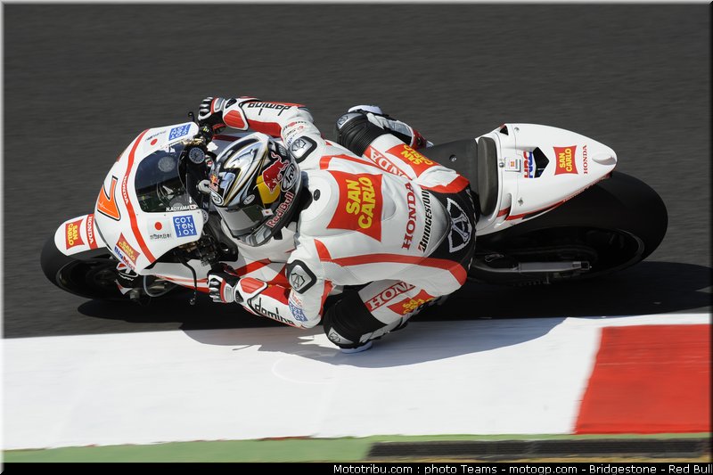 motogp_aoyama_0001_italie_mugello_2011