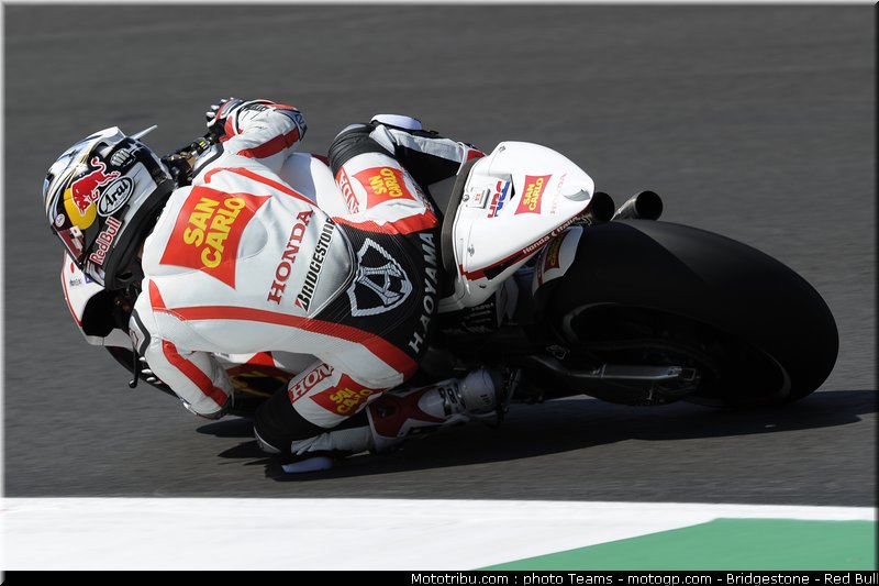 motogp_aoyama_0003_italie_mugello_2011