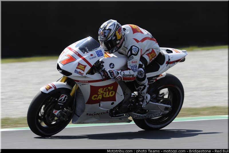 motogp_aoyama_0008_italie_mugello_2011