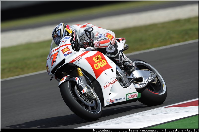 motogp_aoyama_0015_italie_mugello_2011