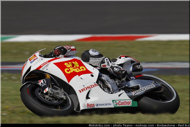 motogp_aoyama_0016_italie_mugello_2011