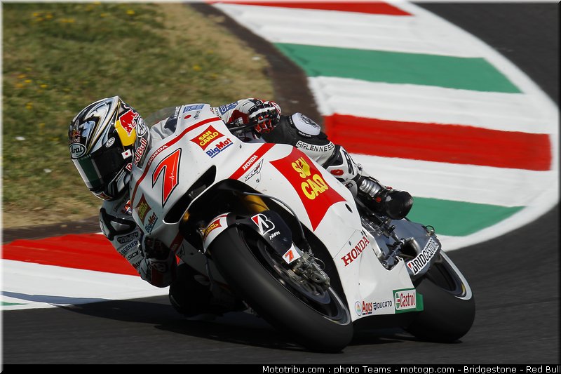 motogp_aoyama_0017_italie_mugello_2011