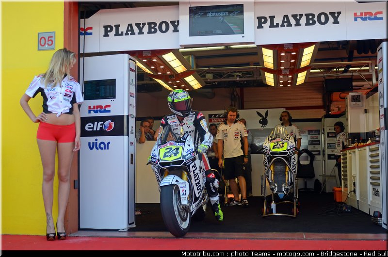 motogp_pitbabe_0004_italie_mugello_2011
