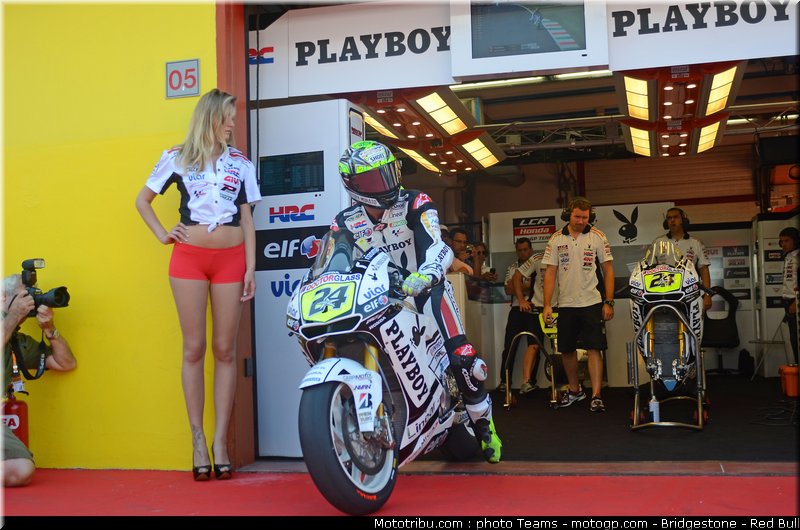 motogp_pitbabe_0005_italie_mugello_2011