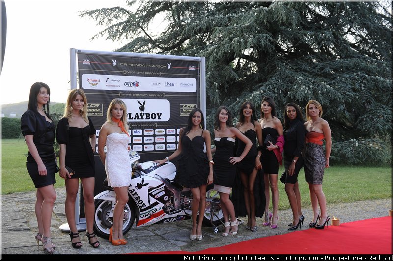 motogp_pitbabe_0007_italie_mugello_2011