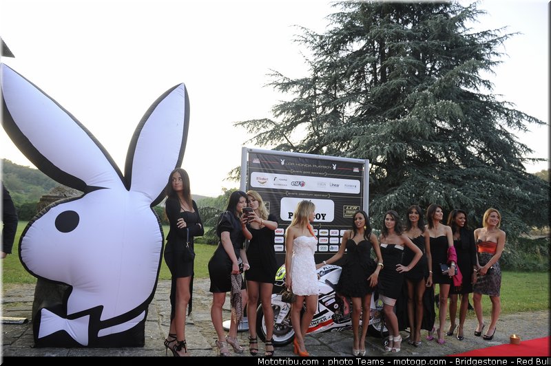motogp_pitbabe_0009_italie_mugello_2011