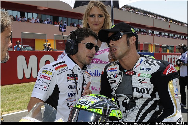 motogp_pitbabe_0021_italie_mugello_2011