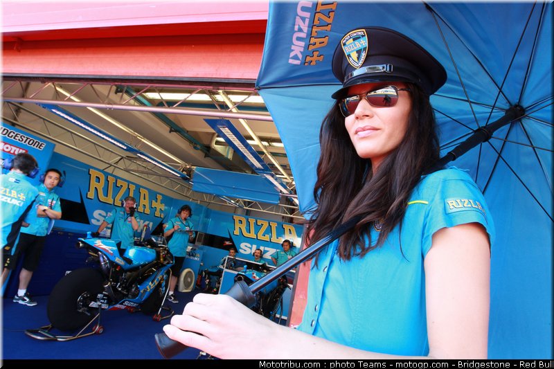 motogp_pitbabe_0029_italie_mugello_2011