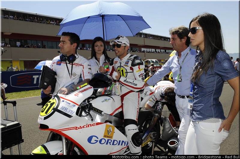 motogp_pitbabe_0040_italie_mugello_2011