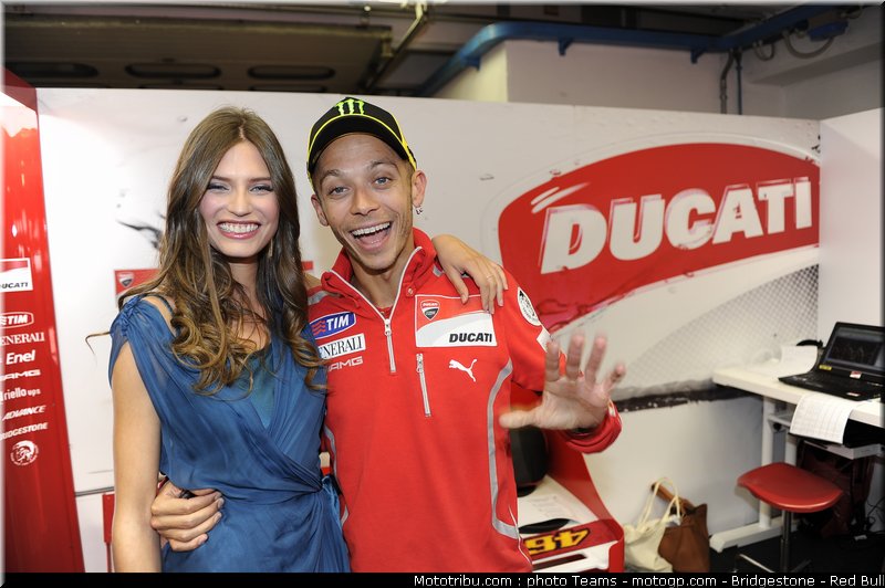 motogp_pitbabe_0063_italie_mugello_2011