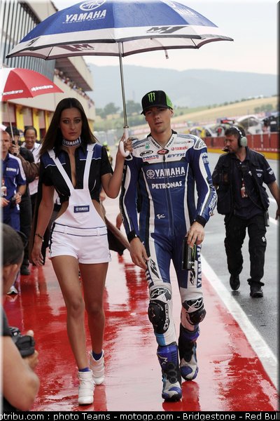 motogp_pitbabe_0066_italie_mugello_2011