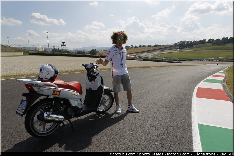 motogp_simoncelli_0046_italie_mugello_2011