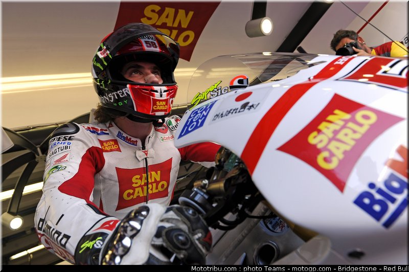 motogp_simoncelli_0058_italie_mugello_2011
