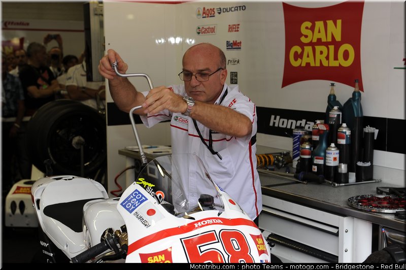 motogp_simoncelli_0064_italie_mugello_2011
