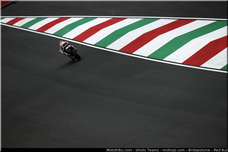 motogp_simoncelli_0089_italie_mugello_2011