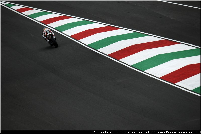 motogp_simoncelli_0090_italie_mugello_2011