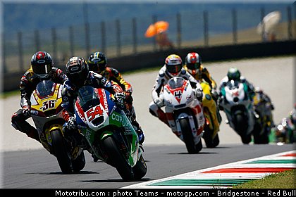 moto2_0001_italie_mugello_2011.jpg