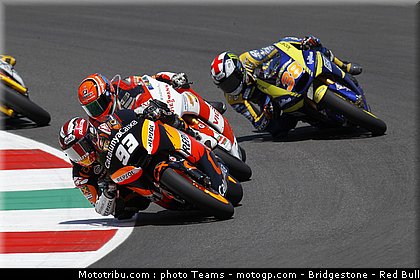 moto2_0006_italie_mugello_2011.jpg