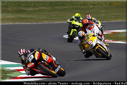 moto2_0007_italie_mugello_2011.jpg