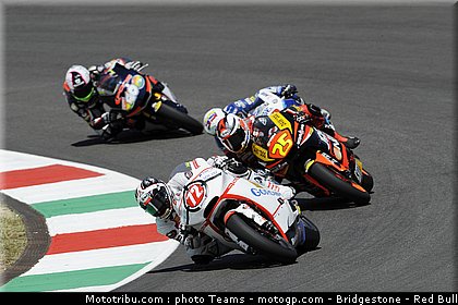 moto2_0017_italie_mugello_2011.jpg