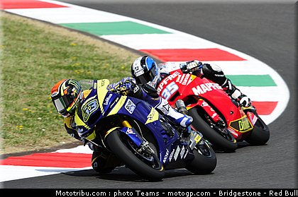 moto2_0021_italie_mugello_2011.jpg