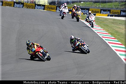 moto2_0051_italie_mugello_2011.jpg