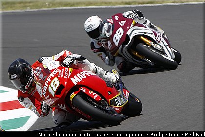 moto2_0062_italie_mugello_2011.jpg