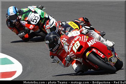 moto2_0063_italie_mugello_2011.jpg