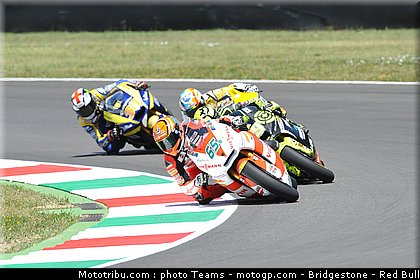 moto2_0066_italie_mugello_2011.jpg