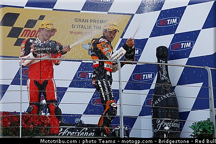moto2_0075_italie_mugello_2011.jpg