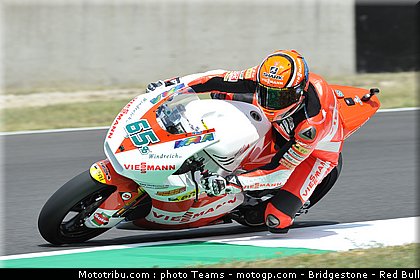 moto2_bradl_0003_italie_mugello_2011.jpg