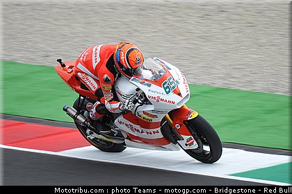 moto2_bradl_0007_italie_mugello_2011.jpg