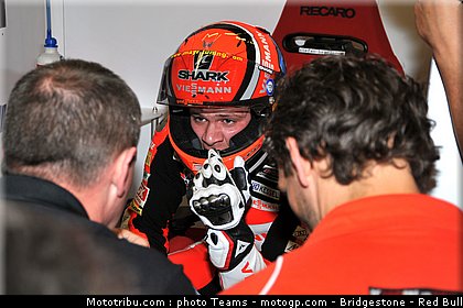 moto2_bradl_0011_italie_mugello_2011.jpg