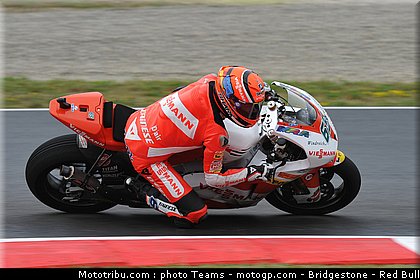 moto2_bradl_0016_italie_mugello_2011.jpg