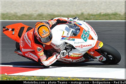 moto2_bradl_0019_italie_mugello_2011.jpg