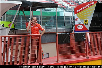 moto2_bradl_0026_italie_mugello_2011.jpg