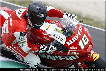 moto2_fores_0001_italie_mugello_2011.jpg