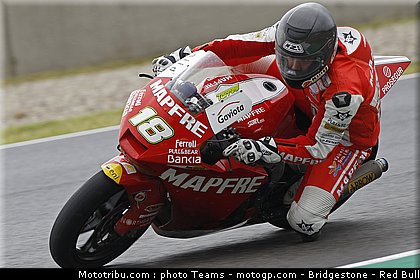 moto2_fores_0005_italie_mugello_2011.jpg